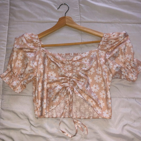SATIN FLORAL CROP TOP - Picture 1 of 3